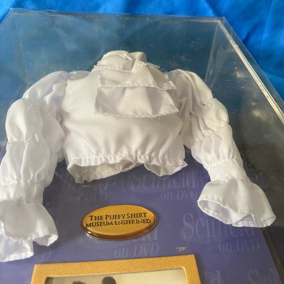 Seinfeld Puffy Shirt Museum Enshrined in plastic display case Collectible - Picture 4 of 11